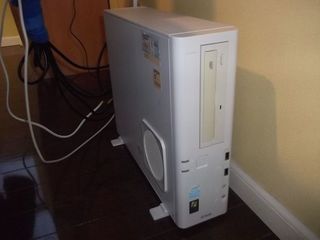 ビジネスでのネット利用なら、カスタマイズ可能な幅２センチ、小型・省電力のネットトップ「NB51E」がおすすめ！